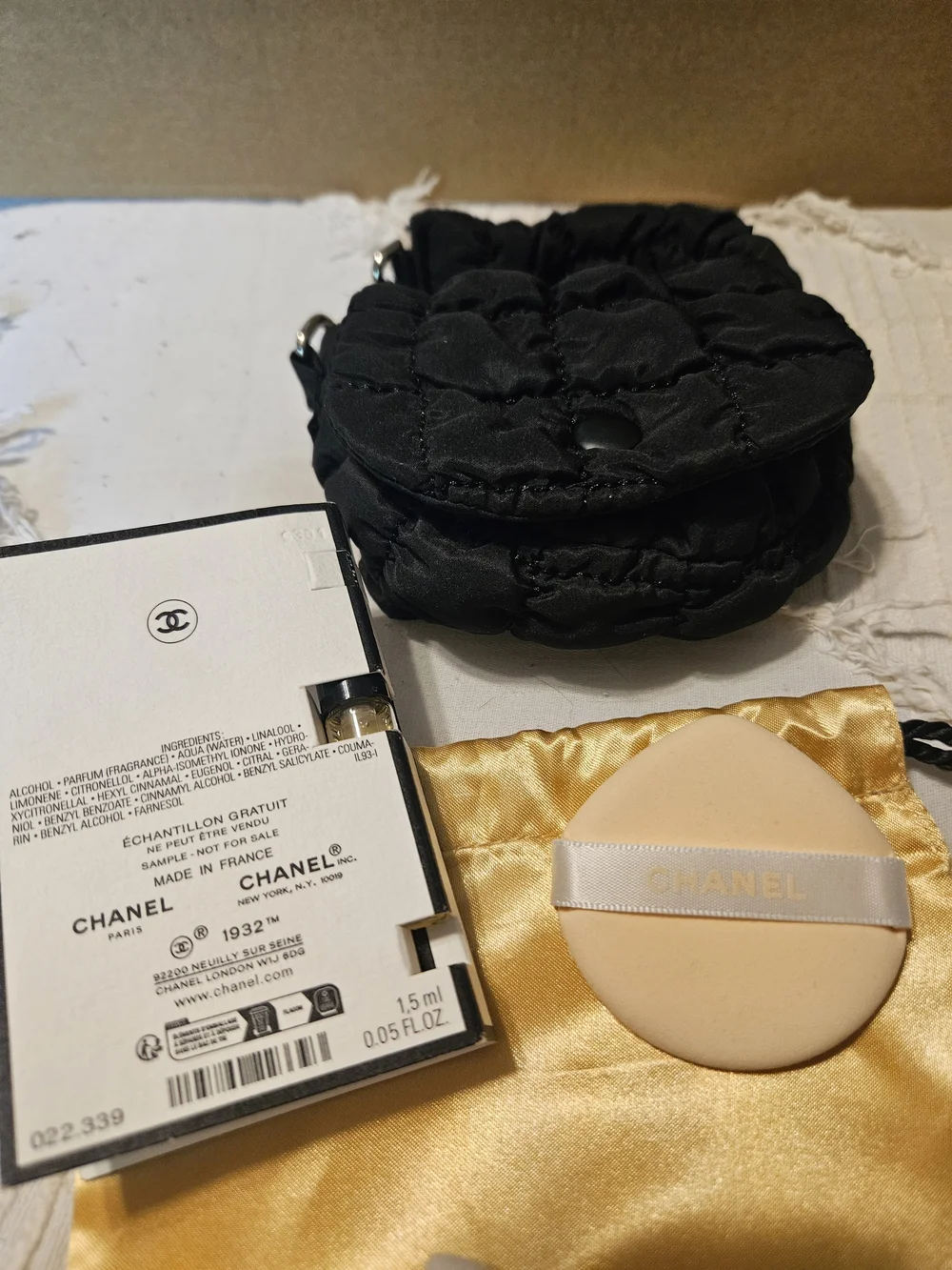 CHANEL bundle brushes